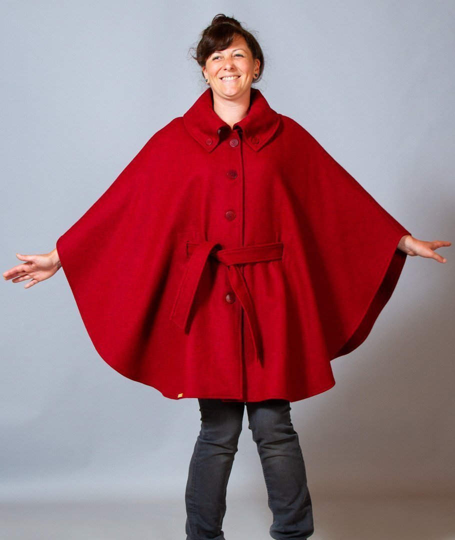 manteau cape femme rouge